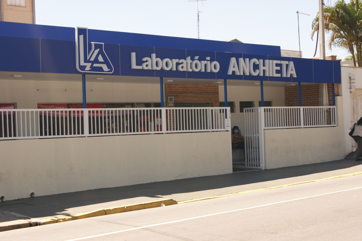 915_fachada laboratorio